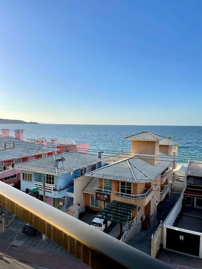 187 Apartamento 50M Da Praia. Bela Vista Ao Mar. Em Avenida Principal De Bombinhas. 0*, Bombinhas Brazil
