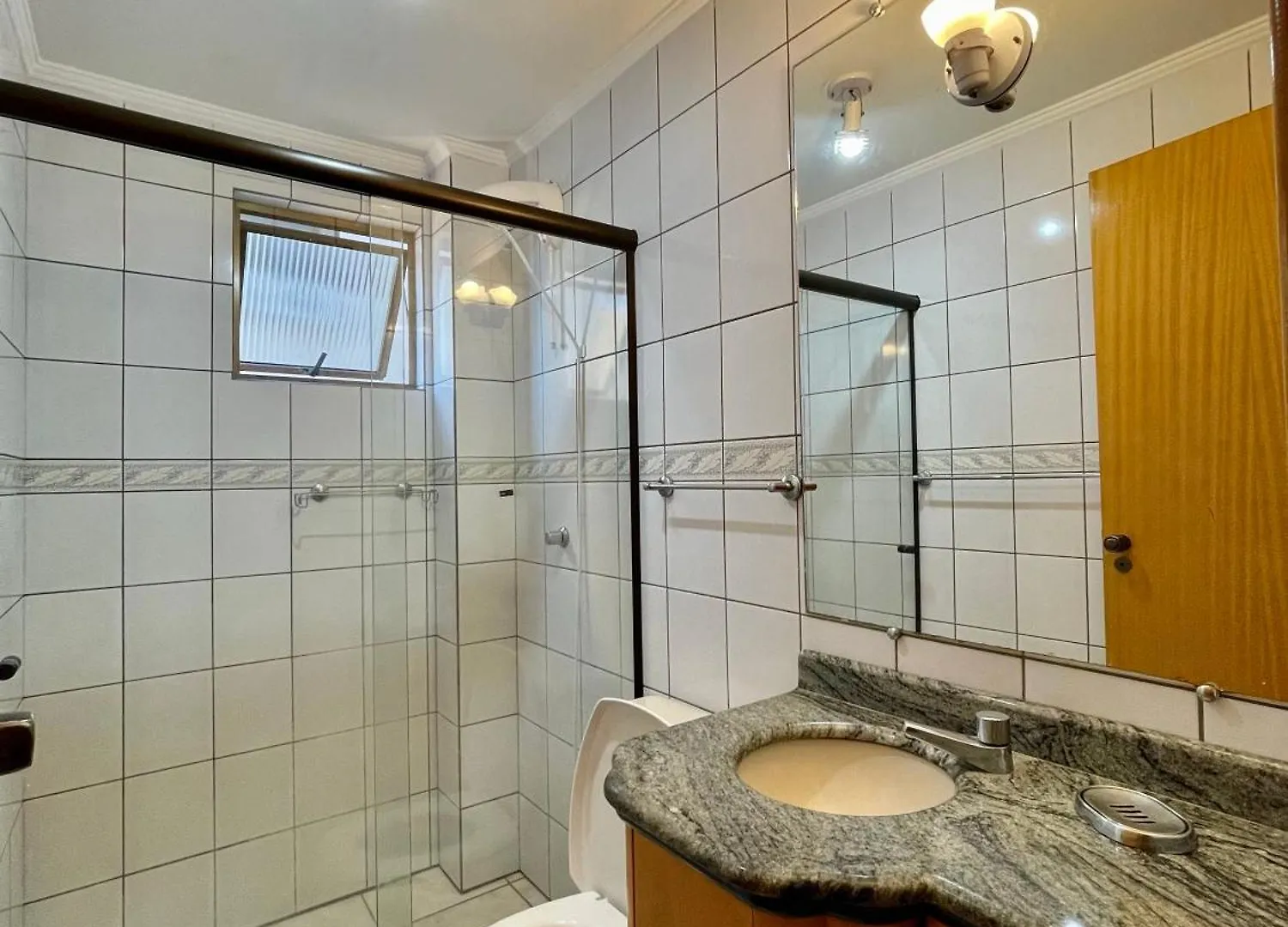 Apartment 187 Apartamento 50M Da Praia. Bela Vista Ao Mar. Em Avenida Principal De Bombinhas.