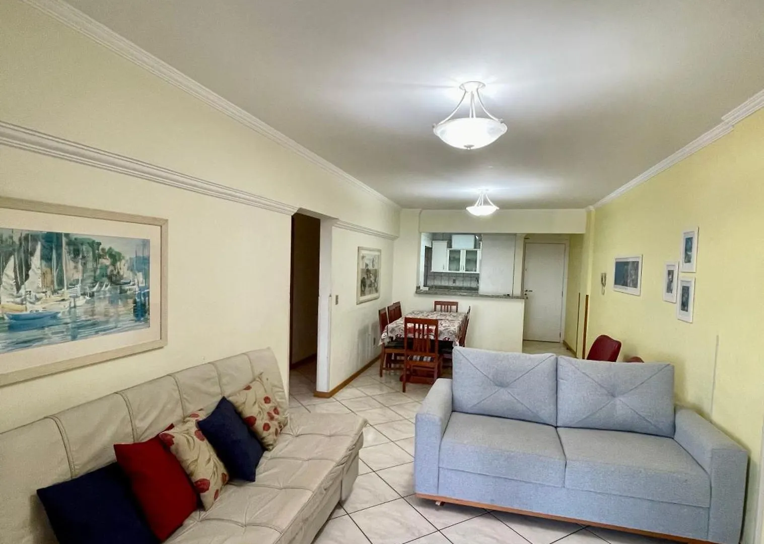187 Apartamento 50M Da Praia. Bela Vista Ao Mar. Em Avenida Principal De Bombinhas. Apartment Bombinhas