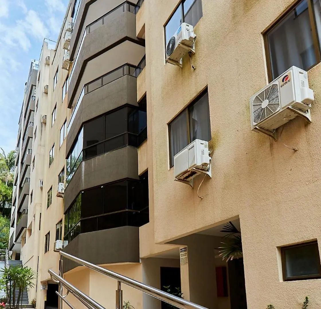 187 Apartamento 50M Da Praia. Bela Vista Ao Mar. Em Avenida Principal De Bombinhas. Brazil